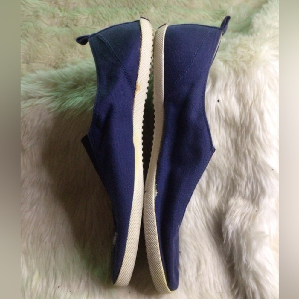 L.A. GEAR FLAT BLUE SHOES FOR WOMEN